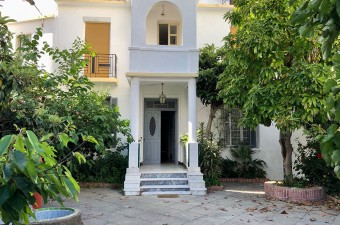 A unique villa in the Marchan district built in the forties 5 minutes from the Kasbah and the royal palace of Marchan.