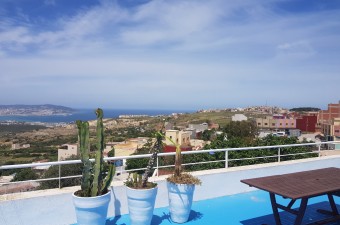 Beautiful house of 250m ² located in the region of Nouiouich, 12 minutes from the center of Tangier.
